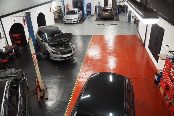 How long does an MOT test take?