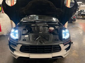 porsche macan bonnet up